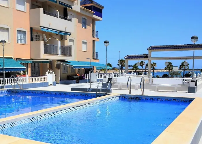 Naufragos Beach Apartment