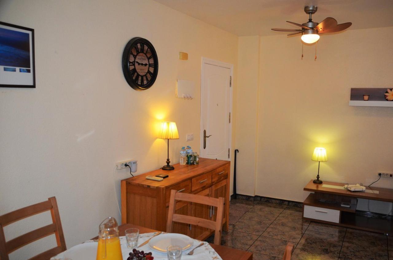 Naufragos Apartment *