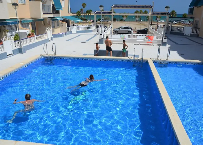 Naufragos Beach Apartment
